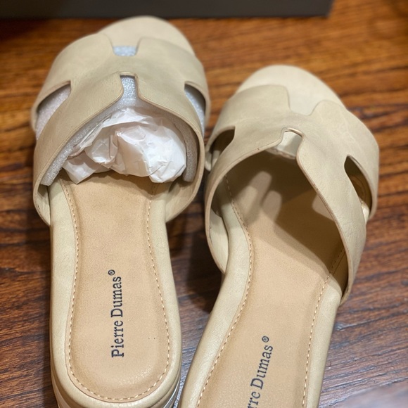 Sandals - Picture 3 of 6